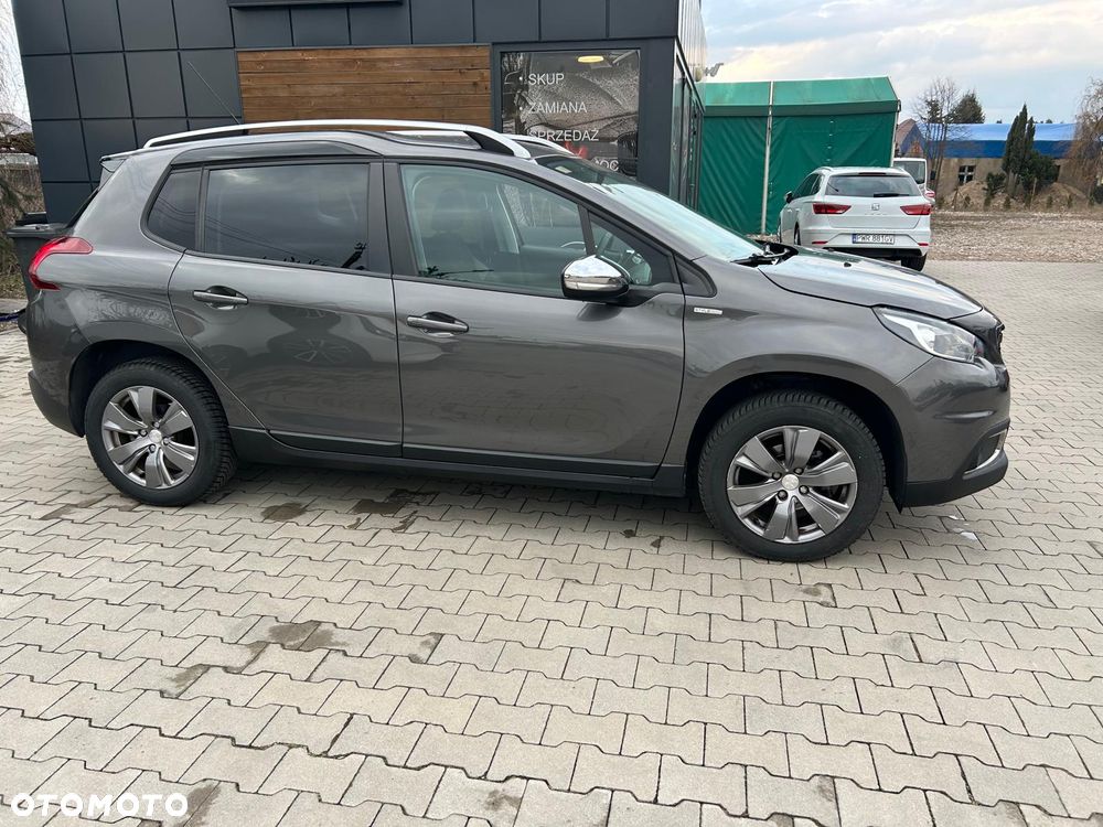 Peugeot 2008 1.6 BlueHDi Style - 4