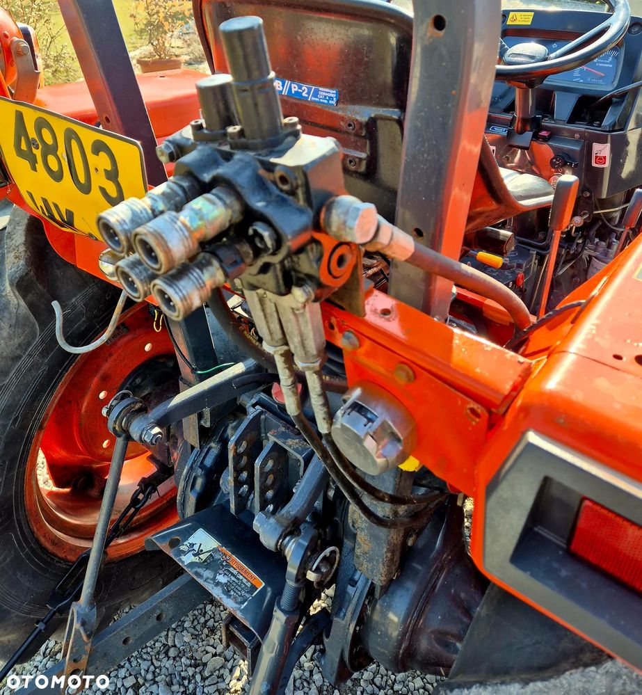Kubota L3000DT - 15