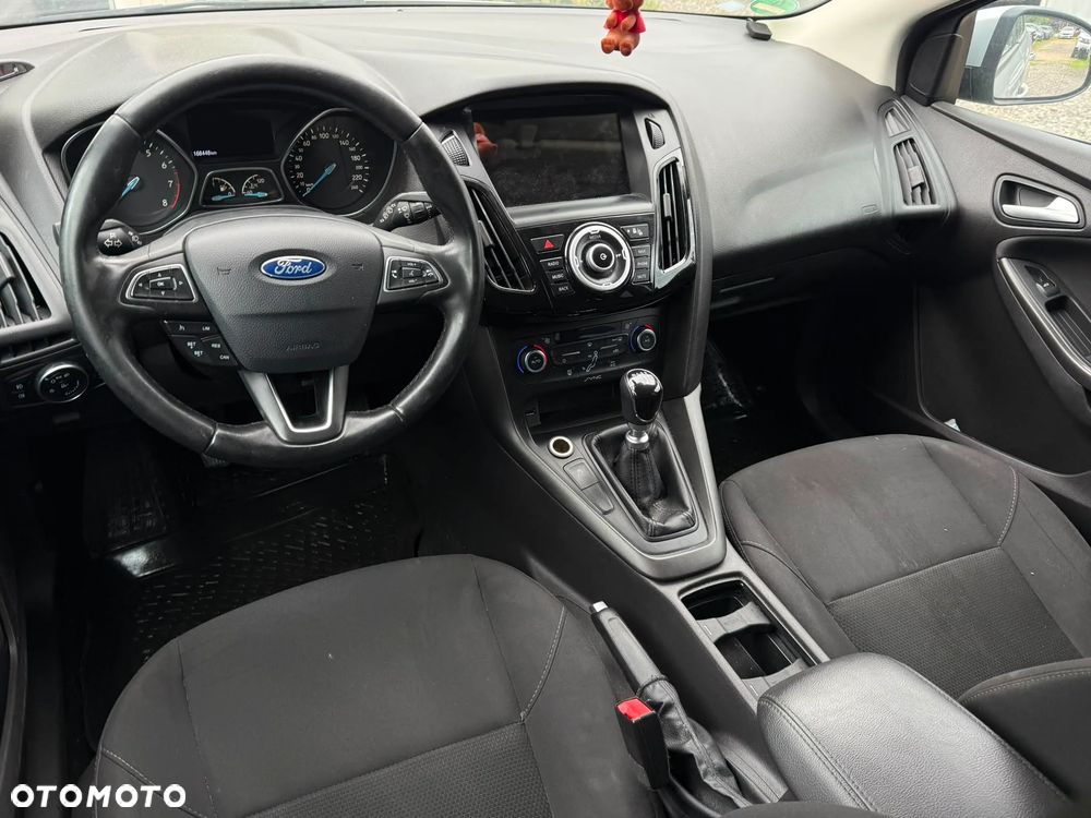 Ford Focus 1.0 EcoBoost Trend ASS - 11