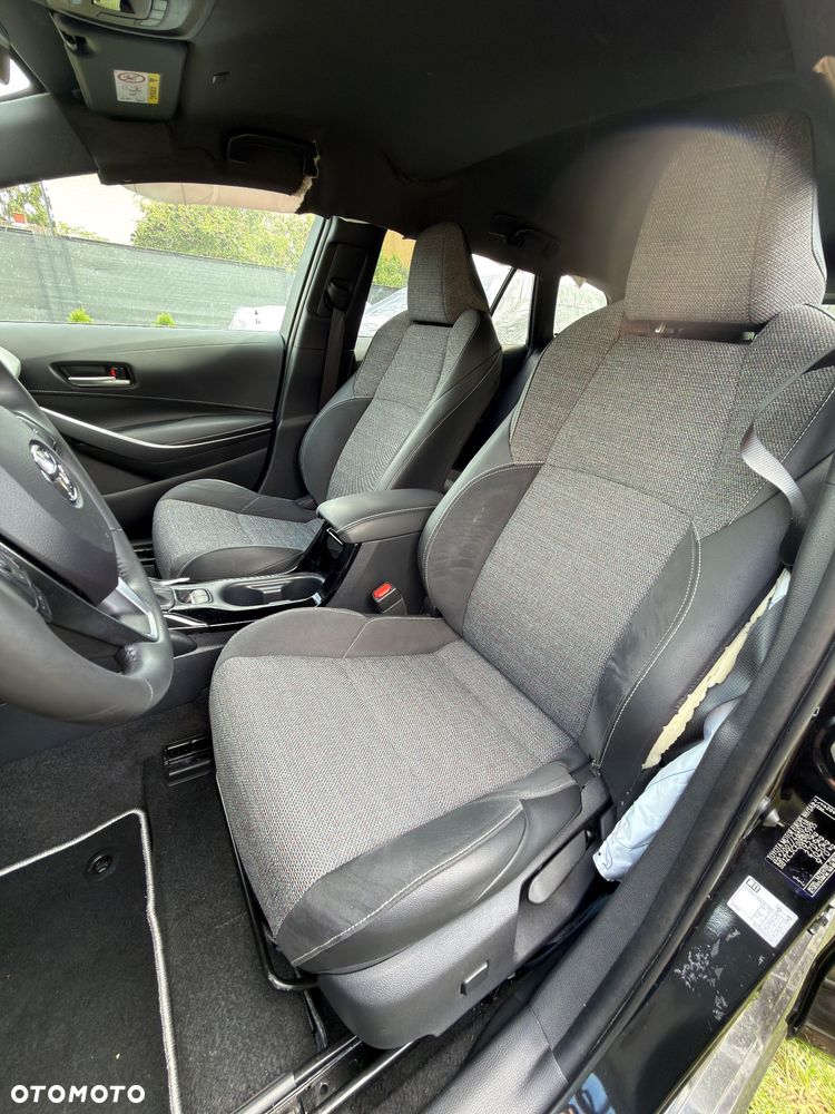 Toyota Corolla 2.0 Hybrid Style - 12