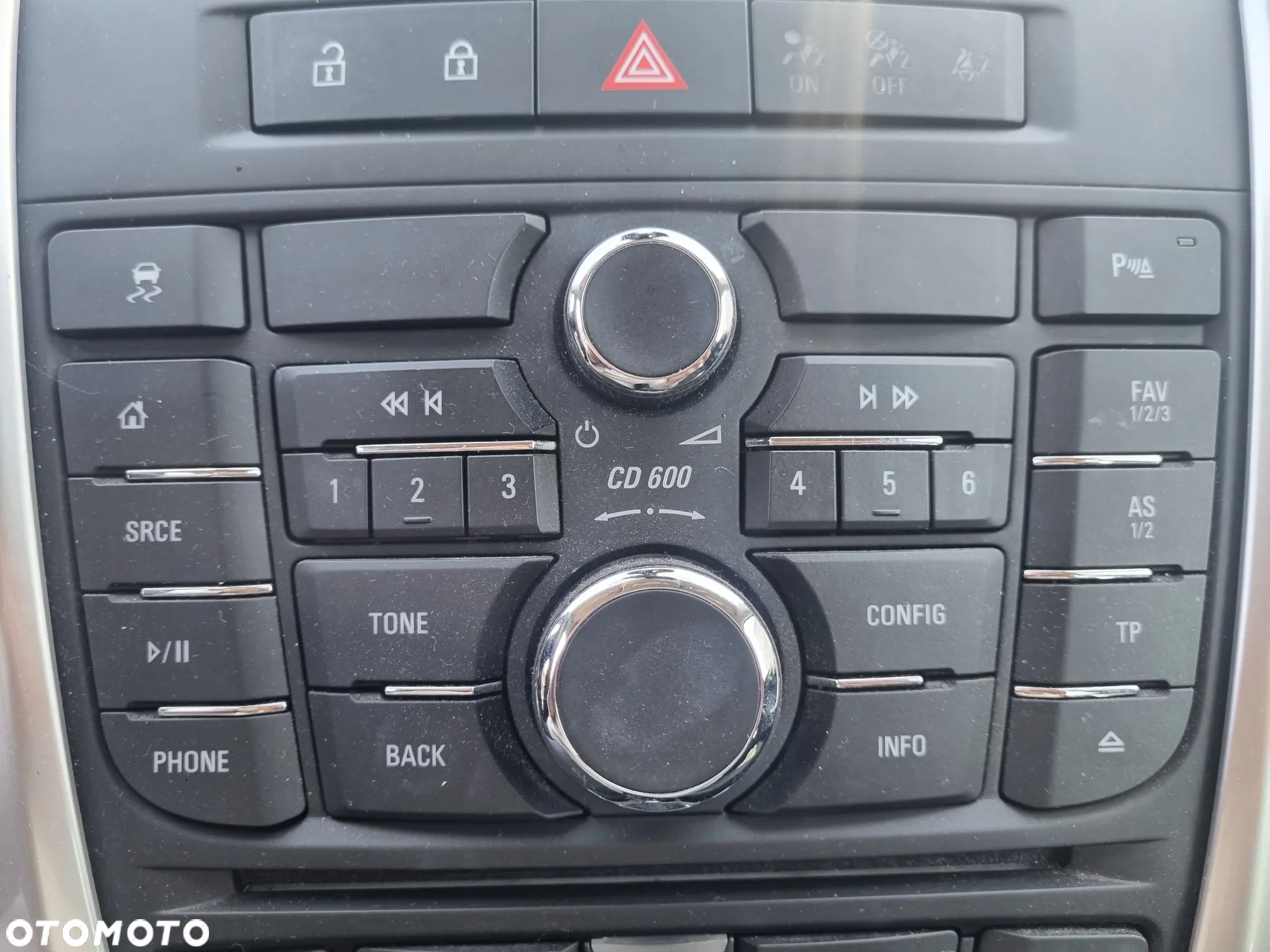 OPEL ASTRA IV J 09-15 2014 r. panel radia radioodbiornik radioodtwarzacz radio * - 1