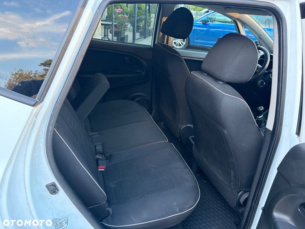 Kia Venga 1.4 S - 14