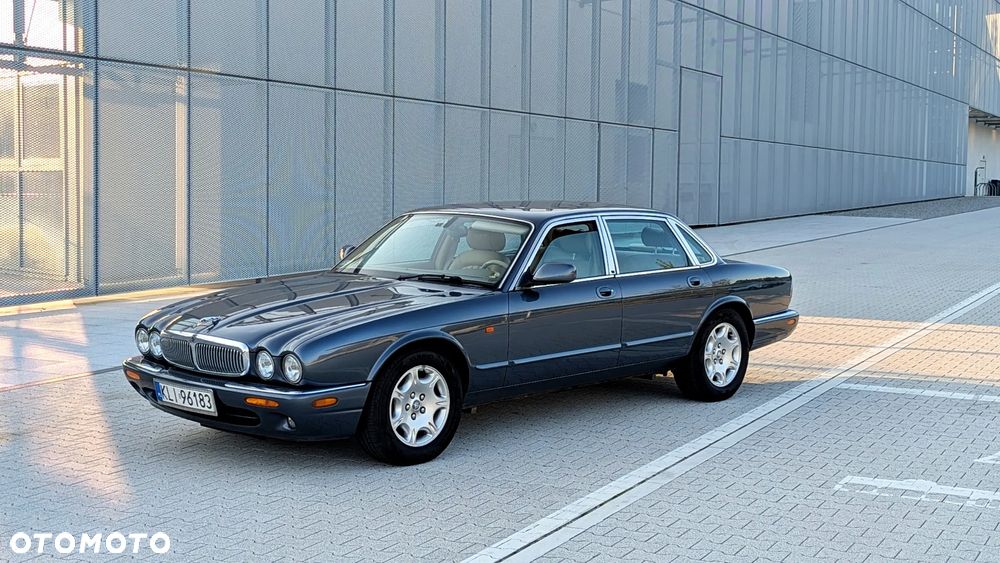 Jaguar XJ 3.2 Executive - 1