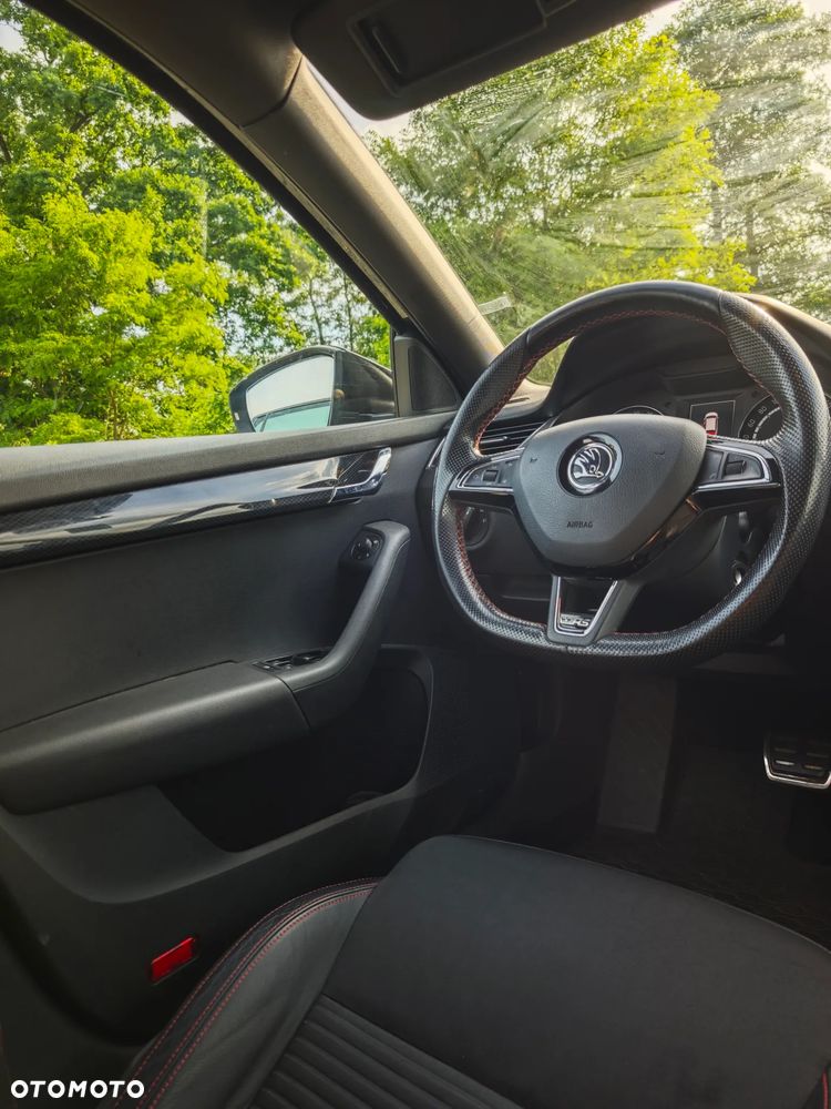 Skoda Octavia 2.0 TDI RS DSG - 16