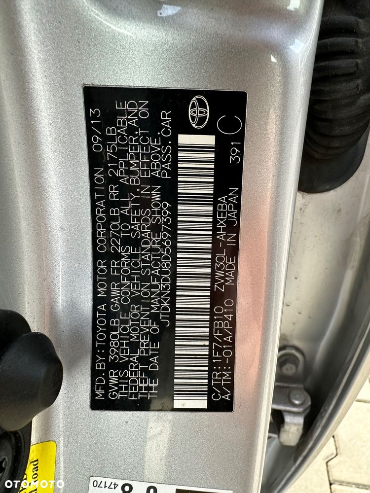 Toyota Prius 1.8 HSD Active - 29