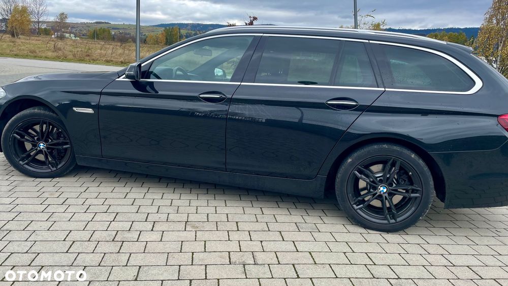 BMW Seria 5 525d xDrive Luxury Line - 4