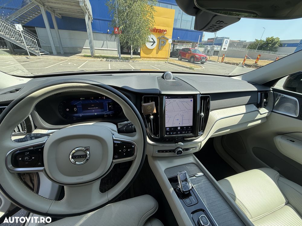VOLVO XC60 2023 — imagine 13