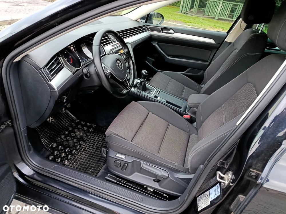 Volkswagen Passat - 7