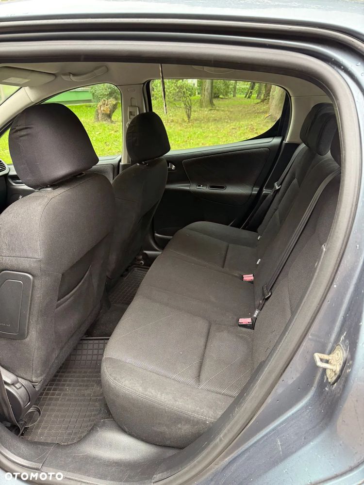 Peugeot 207 - 4