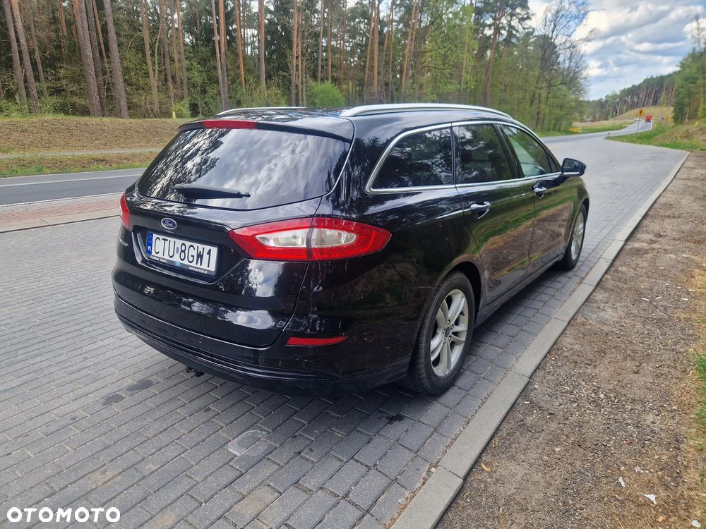 Ford Mondeo 2.0 TDCi Titanium PowerShift - 4