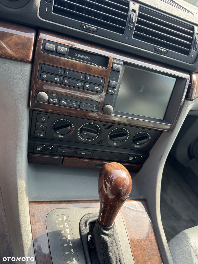 BMW Seria 7 - 16