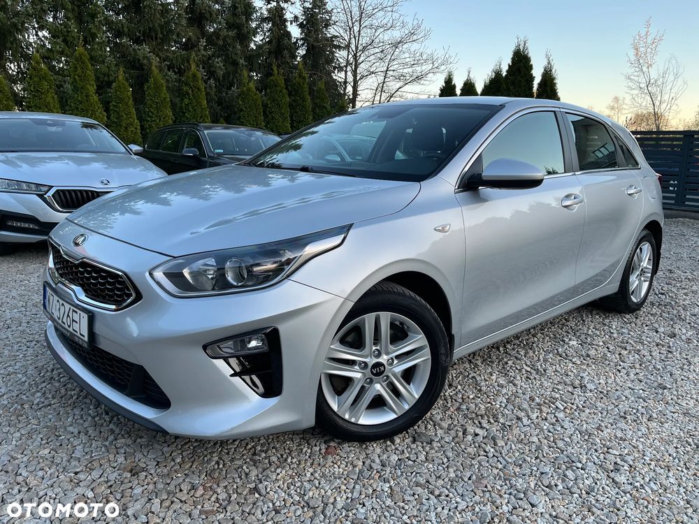 Kia Ceed 1.6 CRDi mHEV M - 1