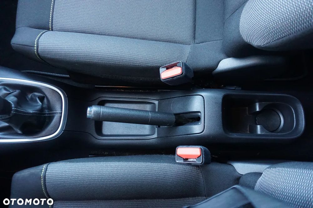 Citroën C3 1.2 PureTech Shine - 22