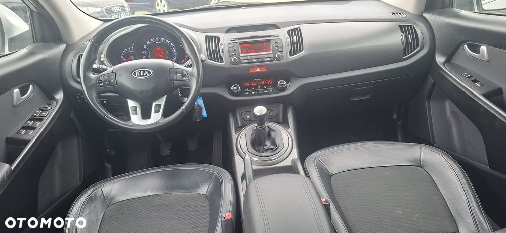 Kia Sportage 2.0 CVVT 2WD Attract - 13