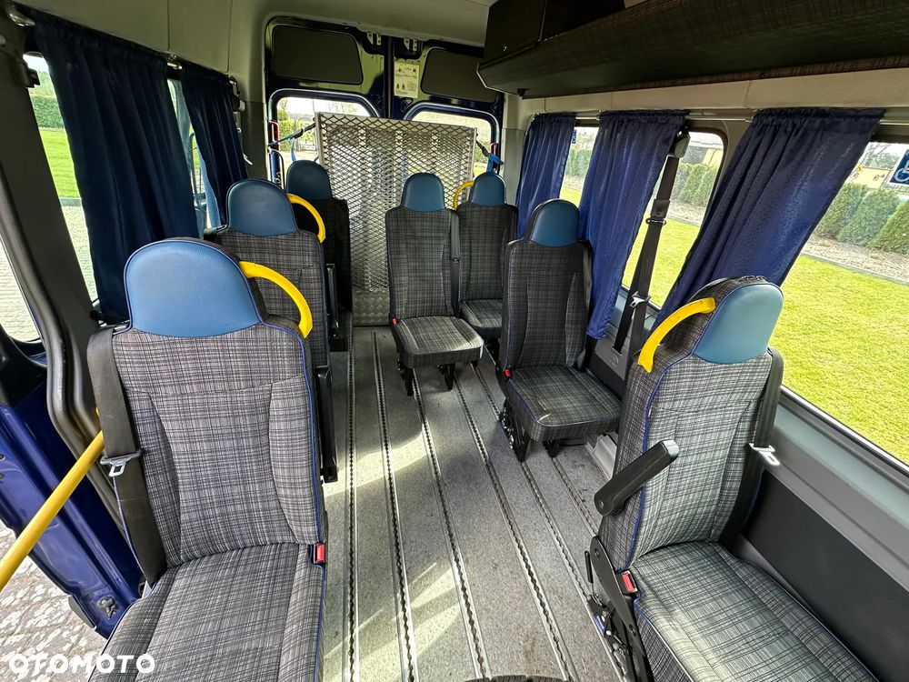 Mercedes-Benz Sprinter - 27