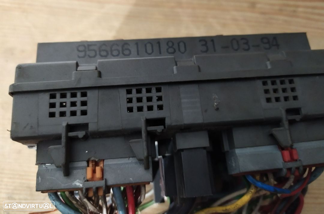 CAIXA DE FUSIVEIS CITROEN XANTIA 9566610180 - 2