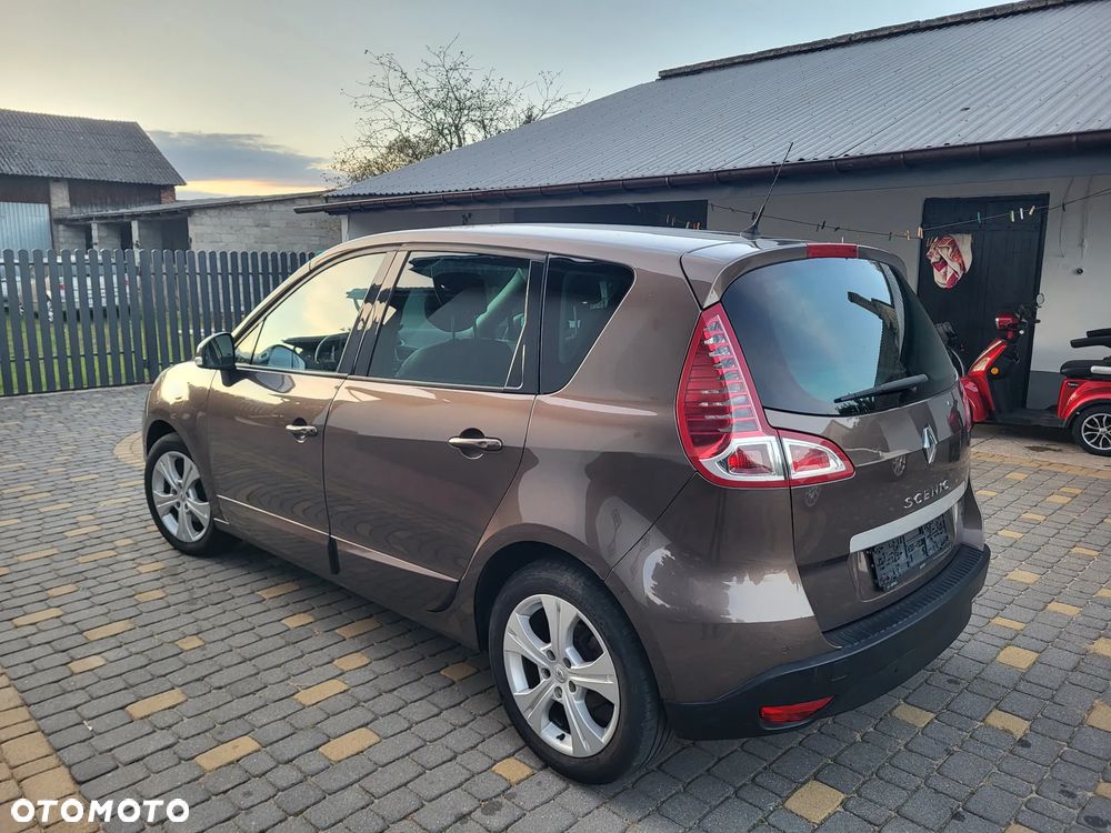 Renault Scenic 1.6 16V Expression - 12