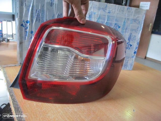 Farol Tras 265500465R DACIA SANDERO 2016 5P DRT VALEO DACIA SANDERO II FASE 1 2013 1.5DCI 90CV 5P AZUL DRT VALEO DACIA SANDERO 2 FASE 1 2016 0.9I 90CV 5P AZUL - 1