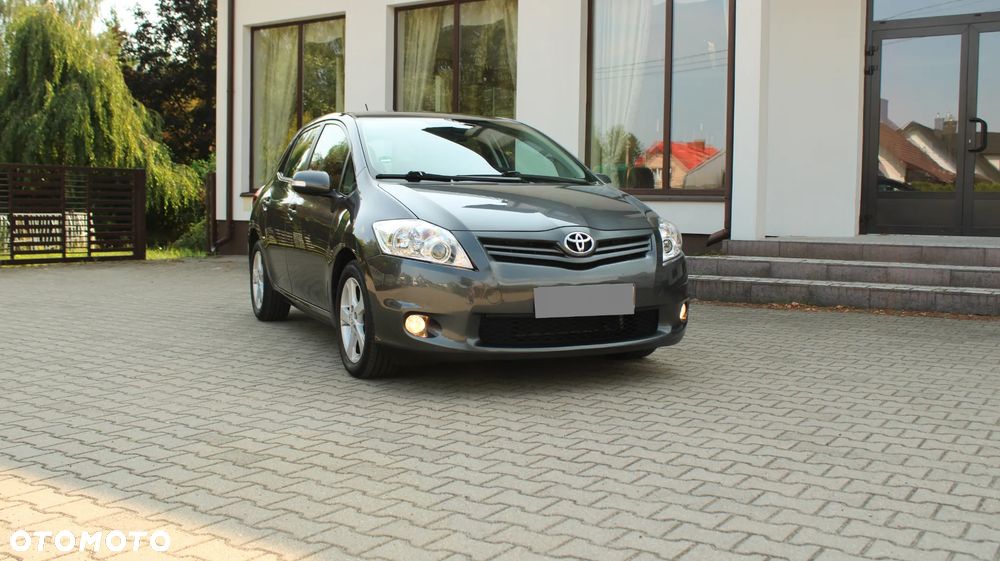 Toyota Auris 1.6 Executive - 18