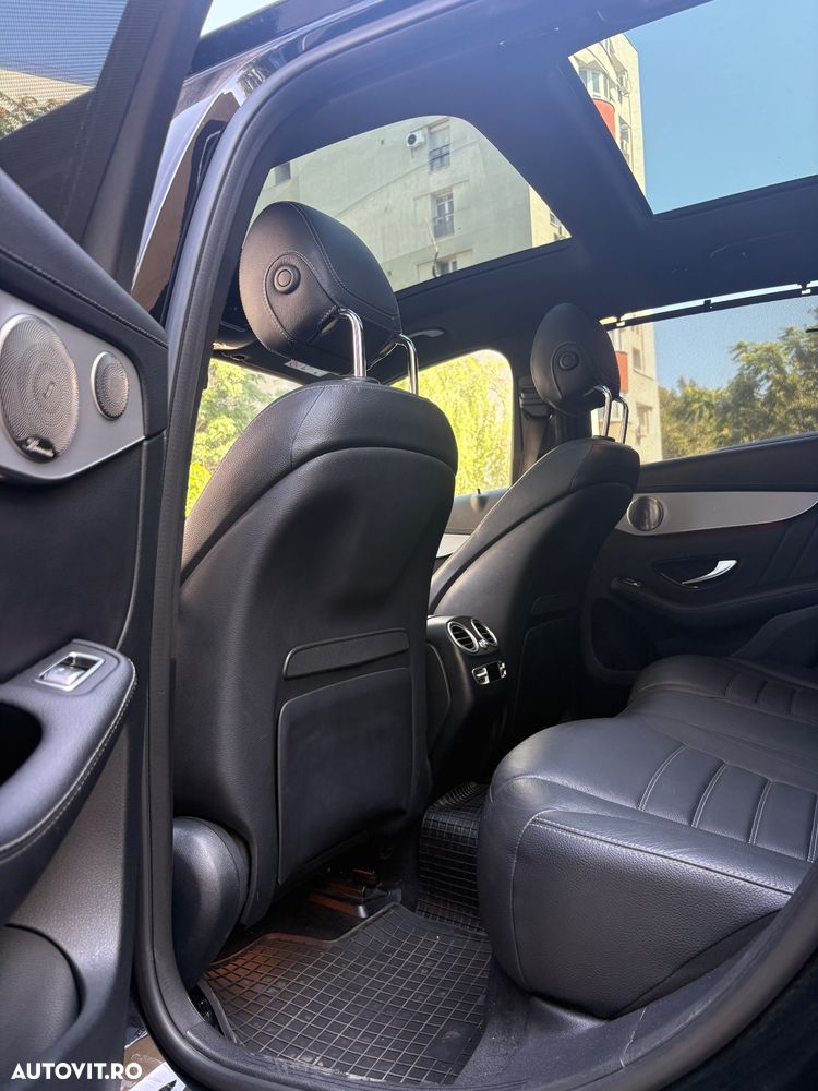 Mercedes-Benz GLC 300 e 4MATIC - 8