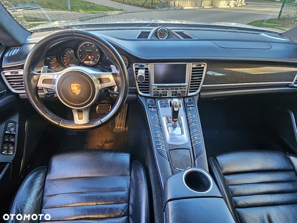 Porsche Panamera Turbo - 7