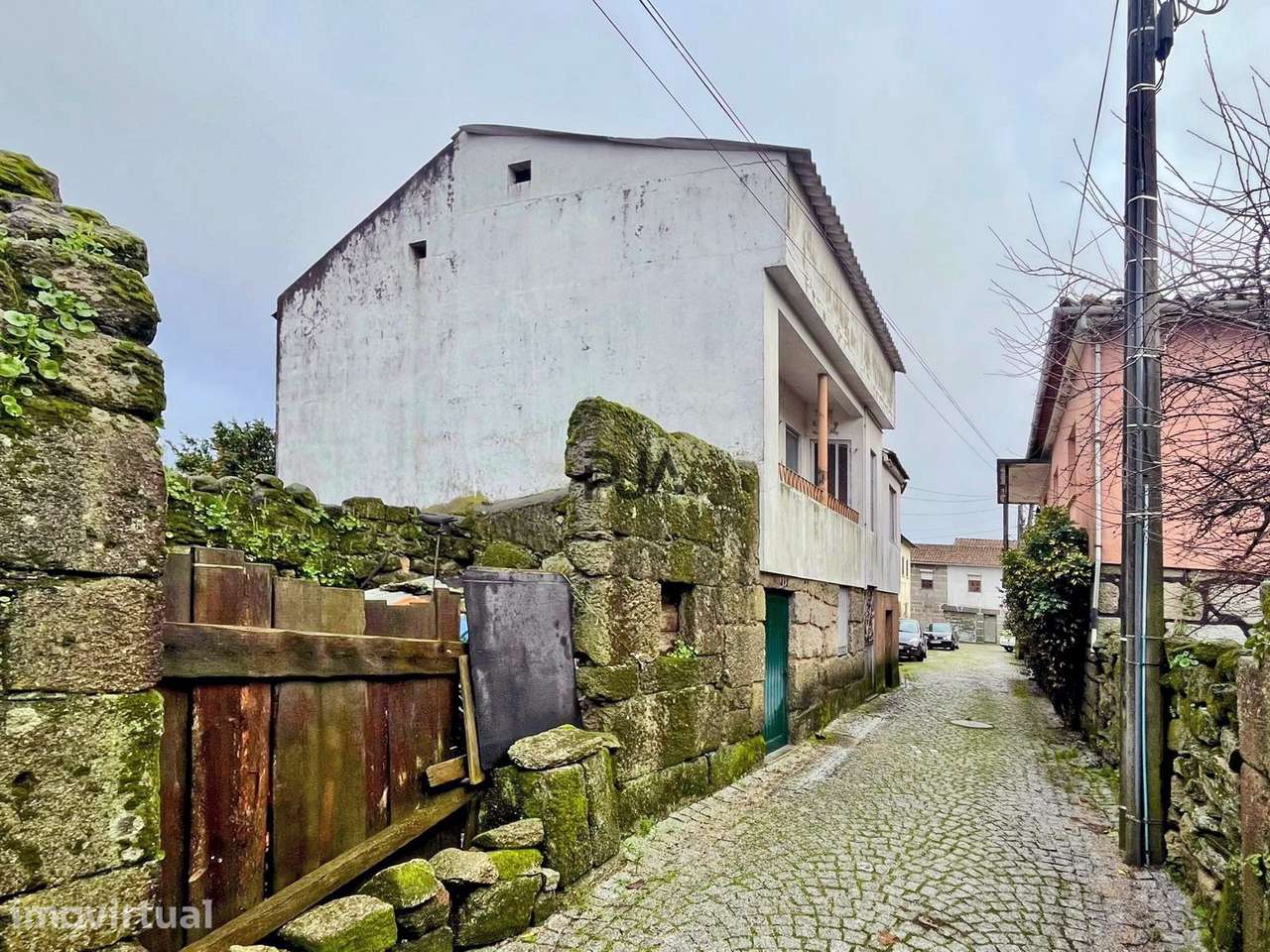 Moradia para Restaurar em Folhadal, Nelas - Grande imagem: 2/12