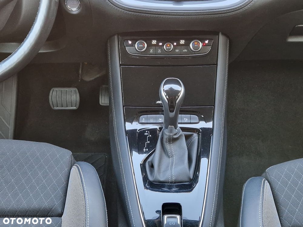 Opel Grandland X 1.2 Start/Stop Business Edition - 16