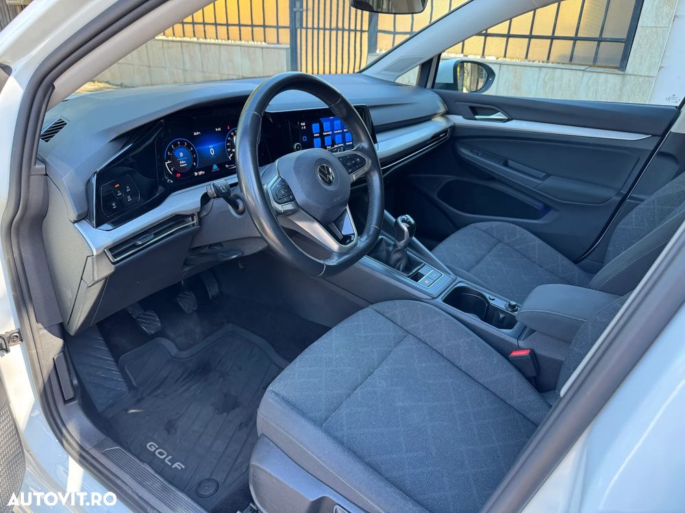 Volkswagen Golf - 13