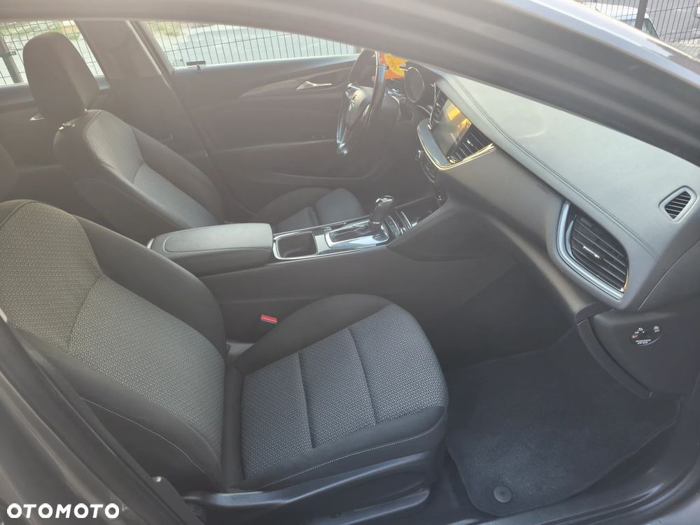 Opel Insignia CT 2.0 CDTI Exclusive S&S - 27