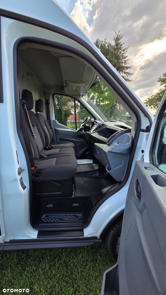 Ford Transit - 9