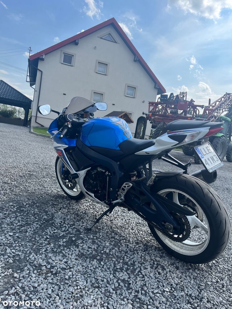 Suzuki GSX-R - 4