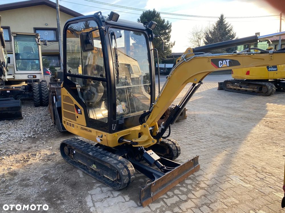 Caterpillar CAT 301.7D, 2250 MTH, Z NIEMIEC, DŁUŻSZY ZASIĘG, ROZSUWANE PODWOZIE, SUPER STAN - 10