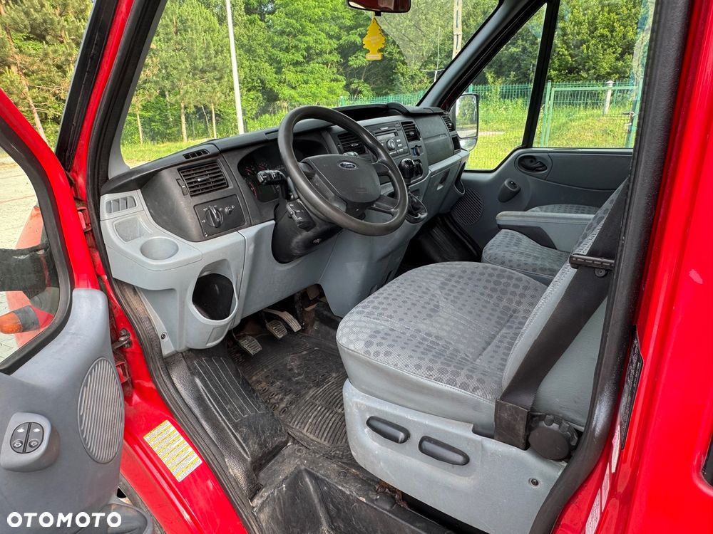 Ford Transit - 10