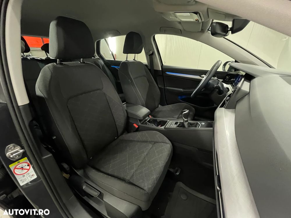 Volkswagen Golf - 12