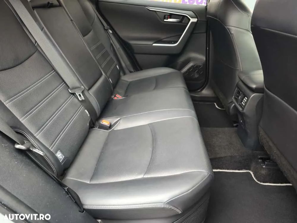 Toyota RAV4 2.5 4x4 Hybrid Lounge - 17