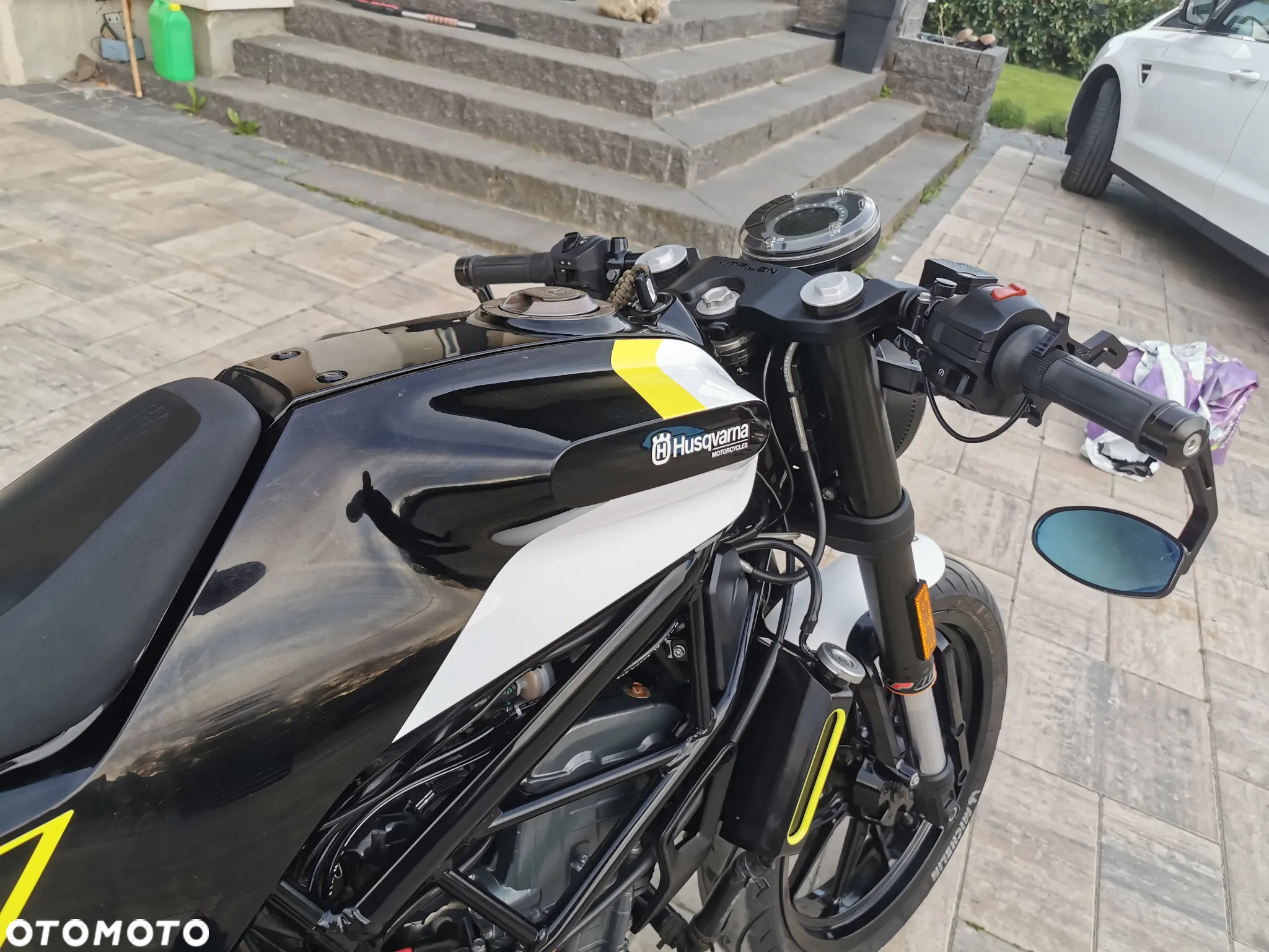 Husqvarna Vitpilen - 20