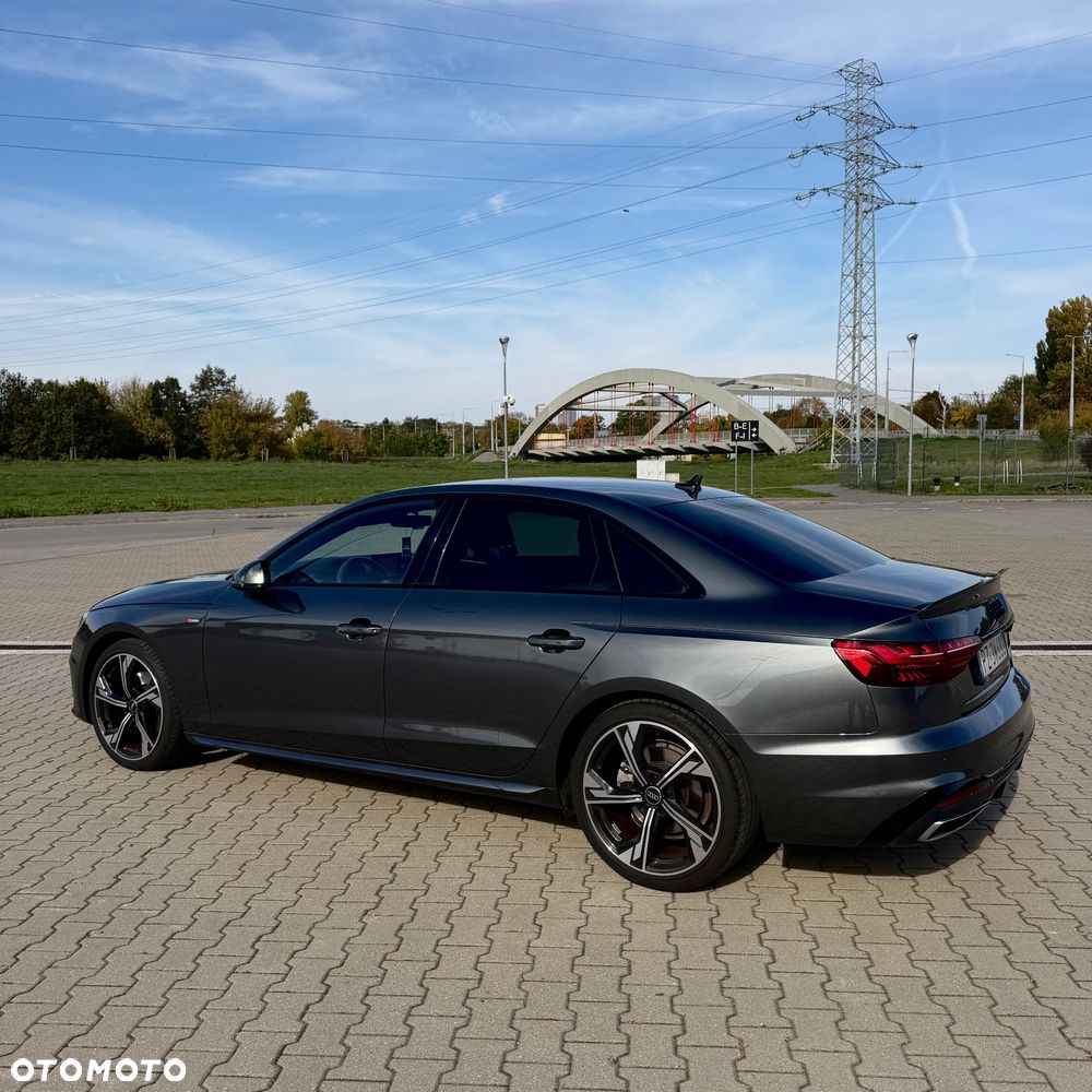 Audi A4 2023 photo 5