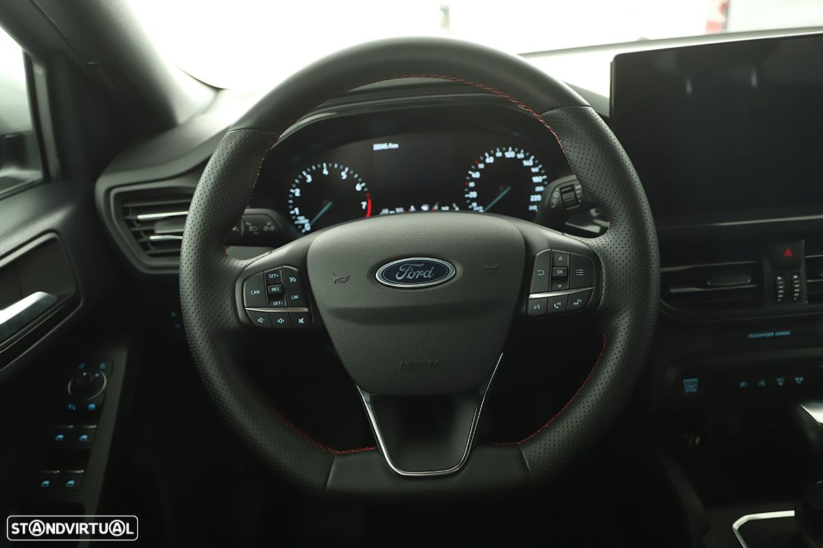 Ford Focus SW 1.0 EcoBoost MHEV ST-Line Aut. - 15