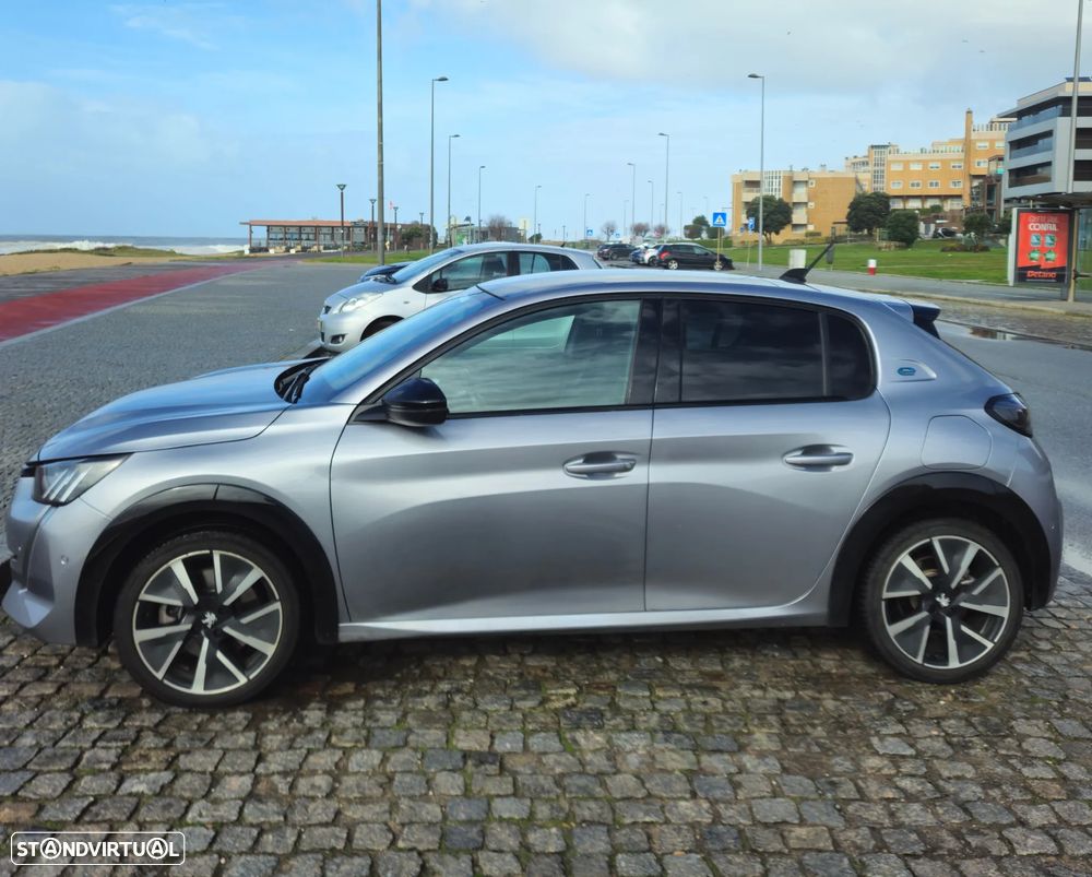 Peugeot e-208 50 kWh GT - 8