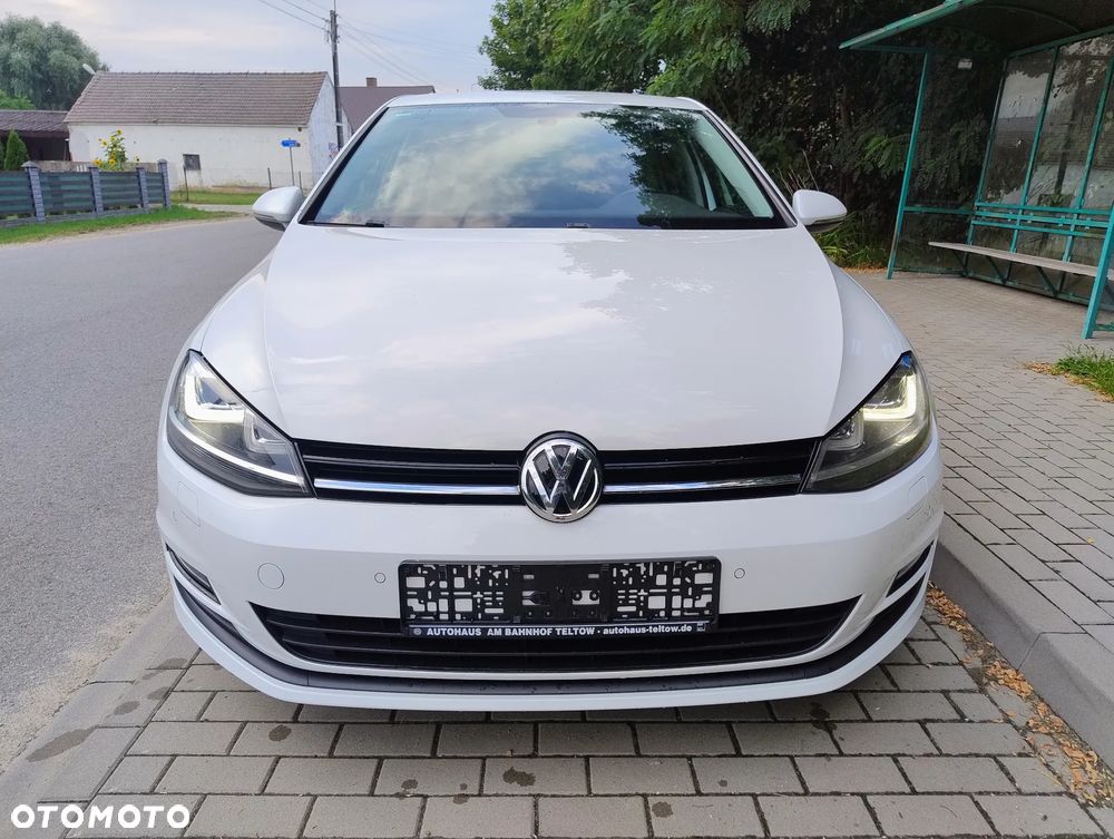 Volkswagen Golf - 2