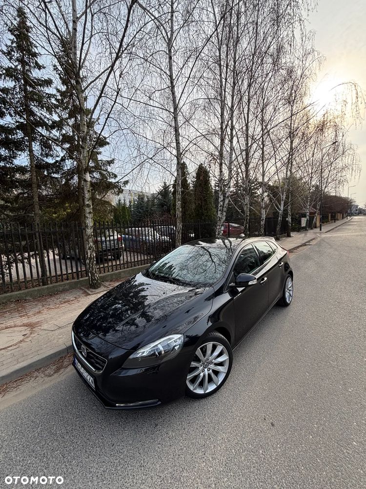 Volvo V40 D3 Geartronic Summum - 1