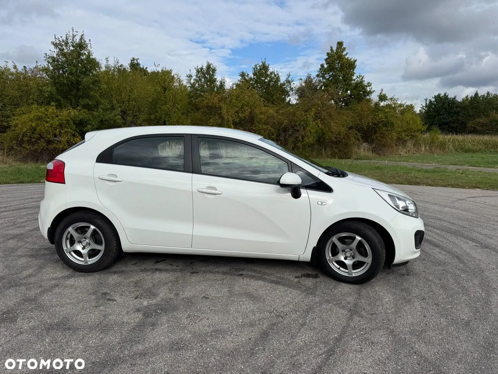 Kia Rio 2014 photo 5