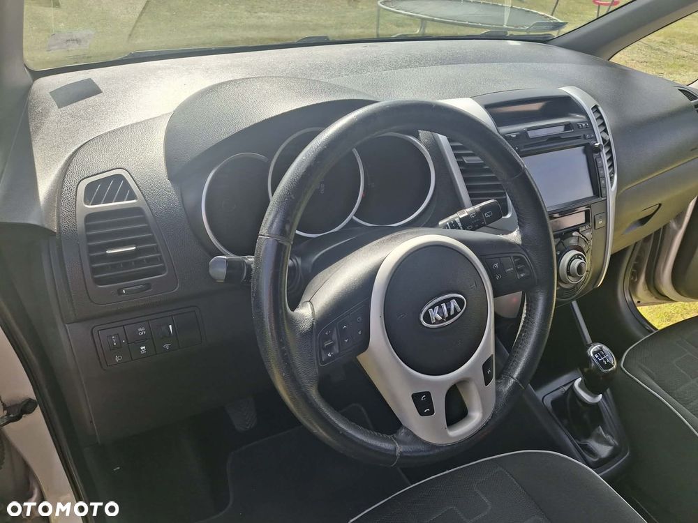 Kia Venga 1.4 CRDi L - 19