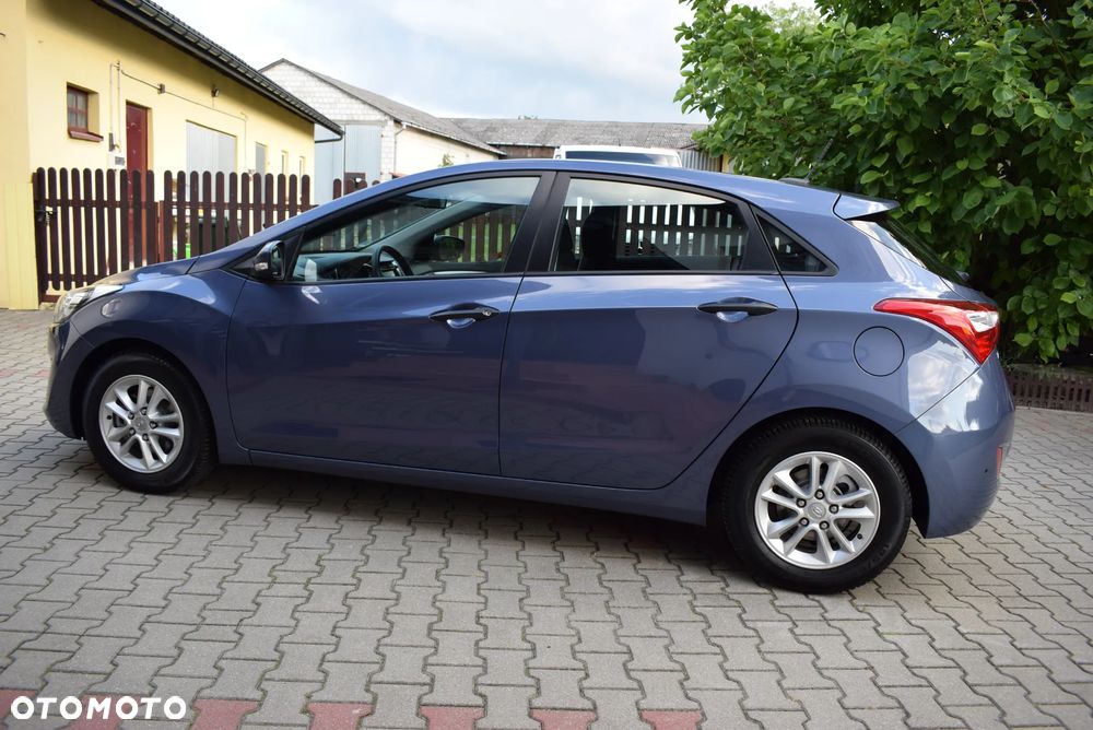 Hyundai i30 1.4 Intro Edition - 7