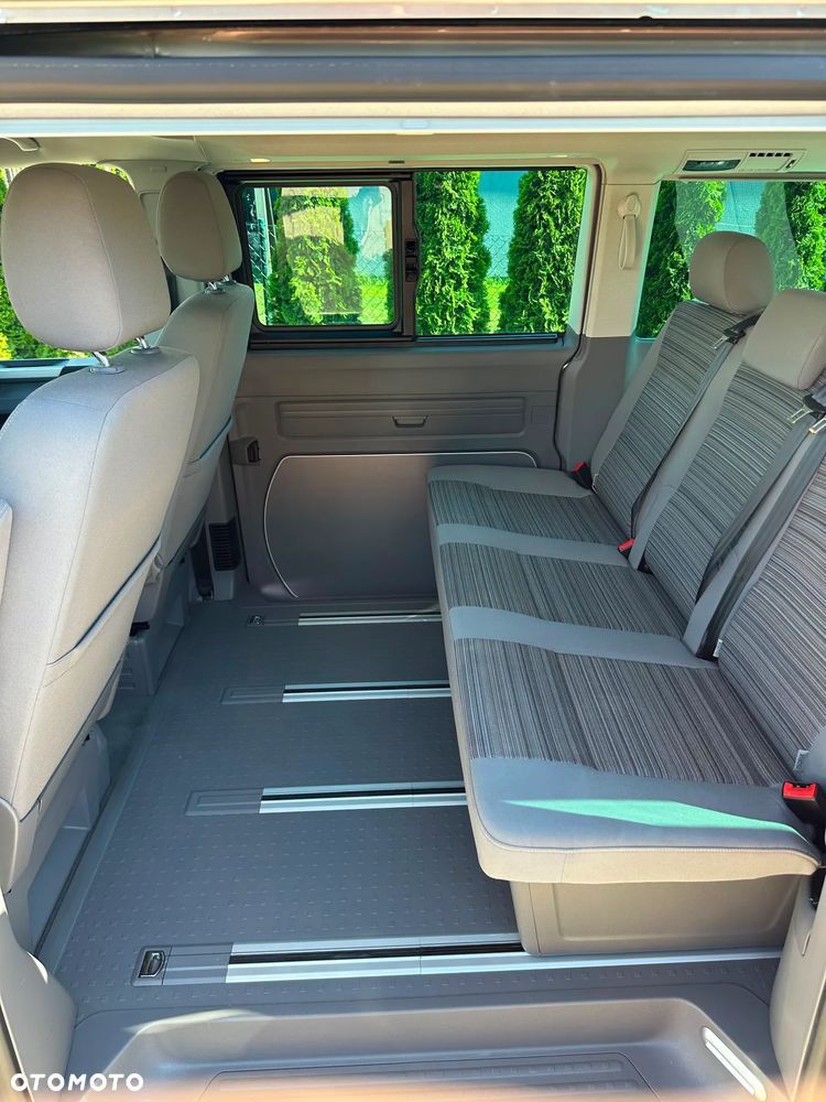 Volkswagen California - 24