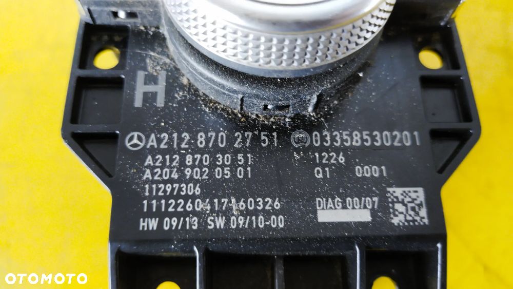 PRZELACZNIK RADIA NAVI MERCEDES E W212 A2128702751 - 2