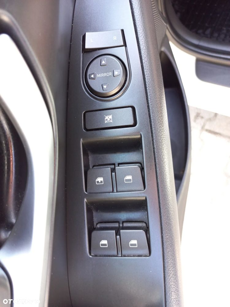 Hyundai i30 1.5 DPI Classic + - 14