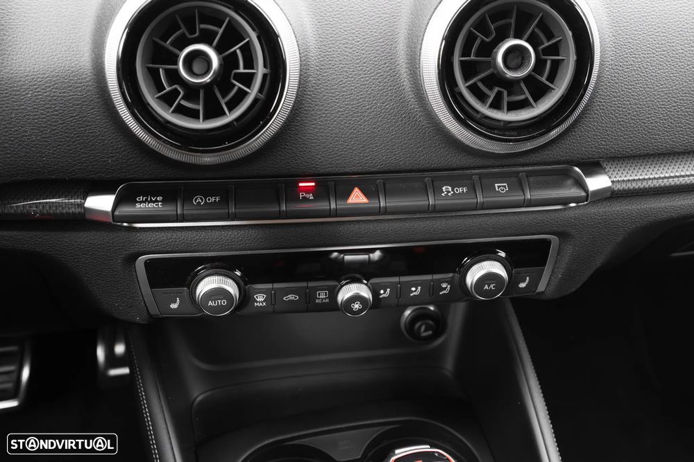 Audi RS3 Sportback S tronic - 17