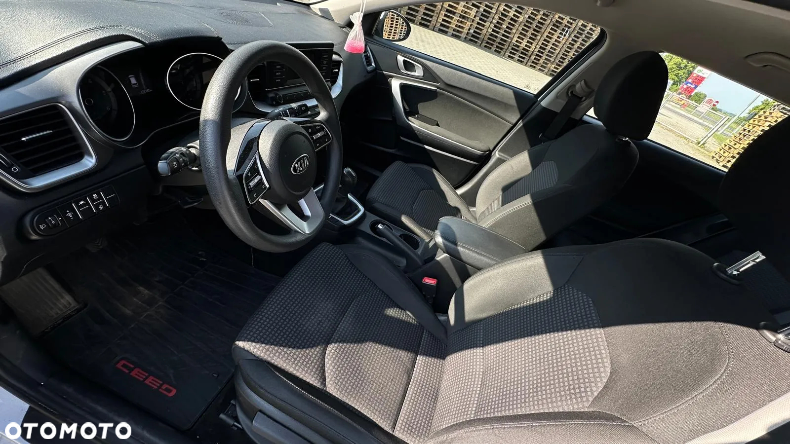 Kia Ceed 1.6 CRDi SCR S - 7