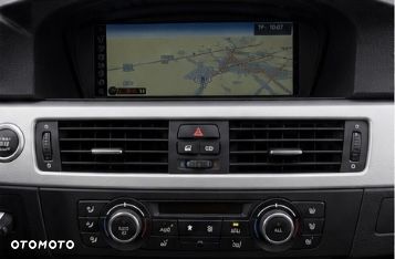 BMW Seria 3 330i - 7